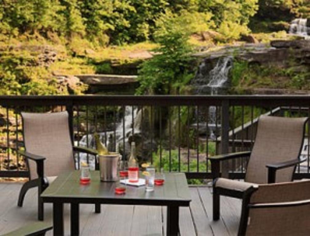 Ledges Hotel